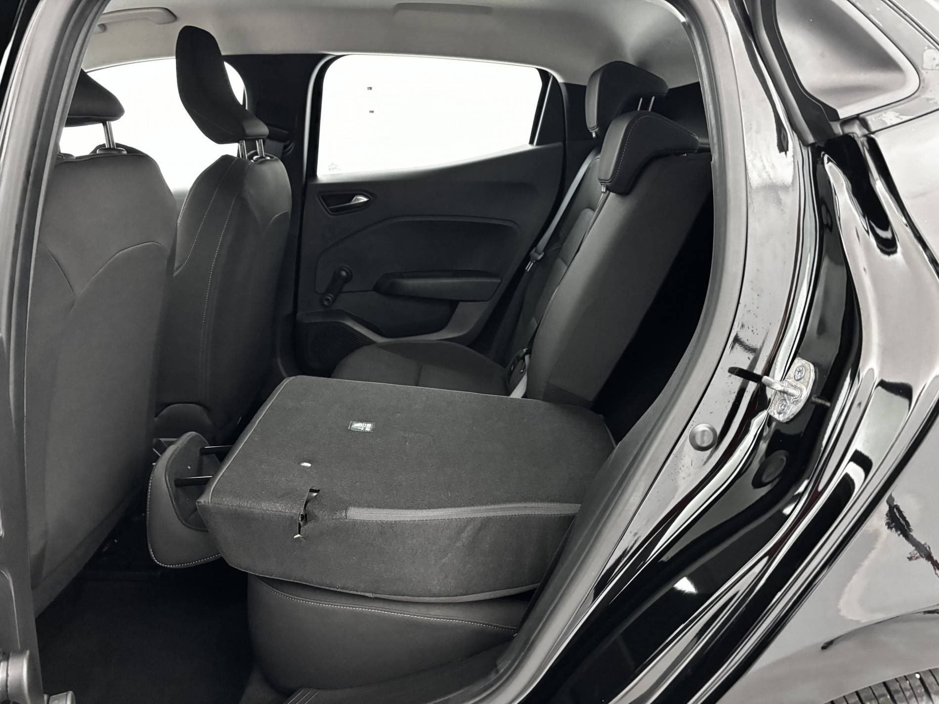 Vente en ligne Renault Clio 5 Clio TCe 90 au prix de 14 690 €