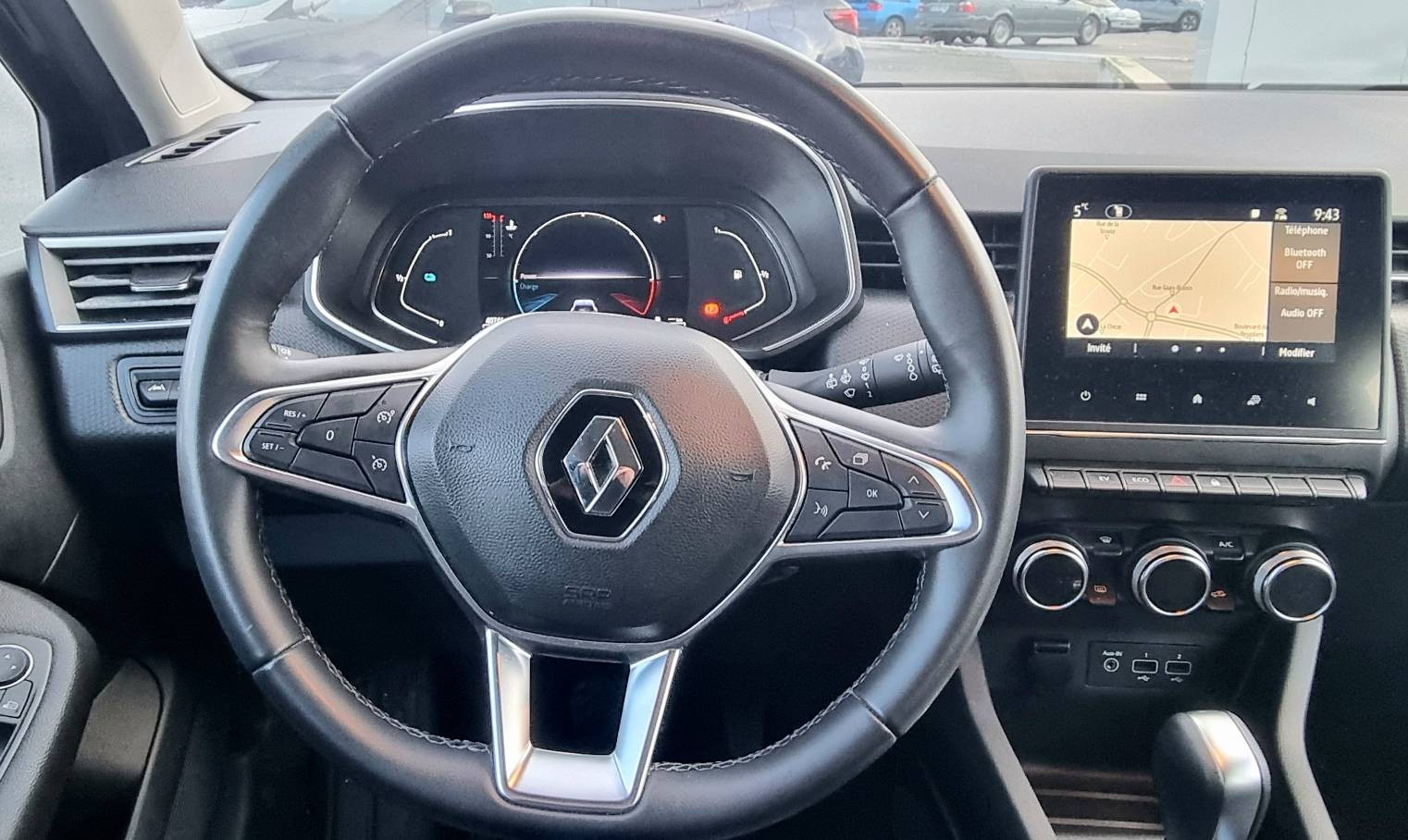 Vente en ligne Renault Clio 5 Clio E-Tech 140 au prix de 15 990 €