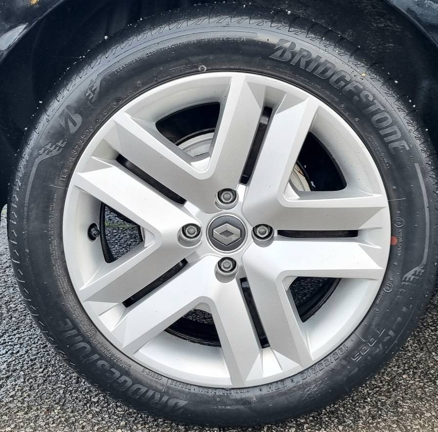 Vente en ligne Renault Clio 5 Clio E-Tech 140 au prix de 15 990 €