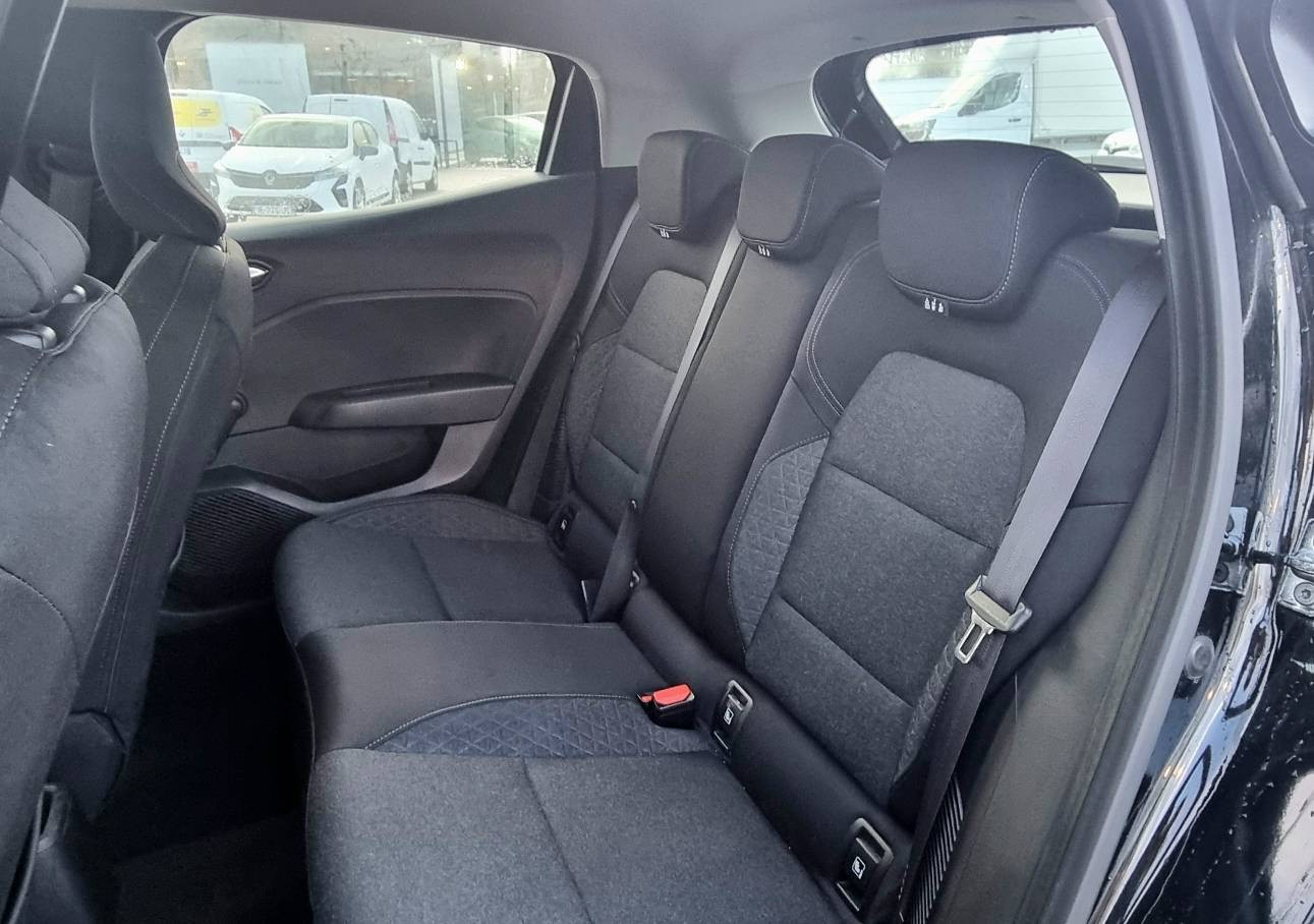 Vente en ligne Renault Clio 5 Clio E-Tech 140 au prix de 15 990 €