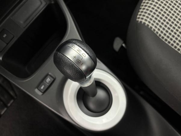 Vente en ligne Renault Twingo Electrique Twingo III E-Tech au prix de 10 490 €