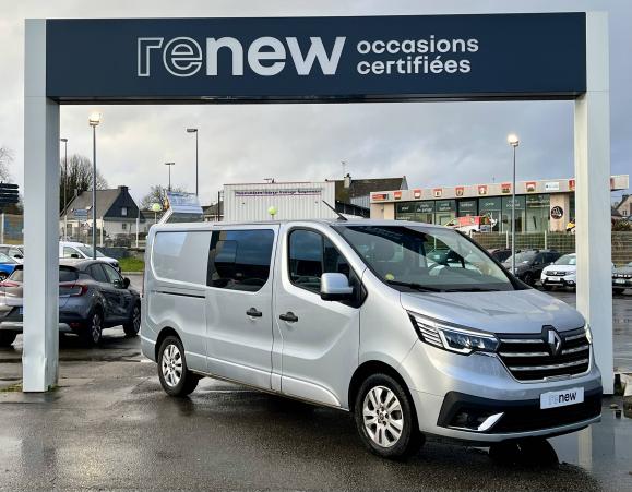 Vente en ligne Renault Trafic Cabine Approfondie TRAFIC CA L2H1 3000 KG BLUE DCI 150 EDC au prix de 31 990 €