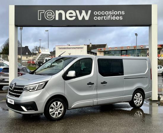 Vente en ligne Renault Trafic Cabine Approfondie TRAFIC CA L2H1 3000 KG BLUE DCI 150 EDC au prix de 31 990 €