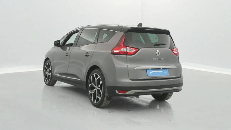 Vente en ligne Renault Grand Scenic 4 Grand Scenic TCe 140 EDC au prix de 26 490 €