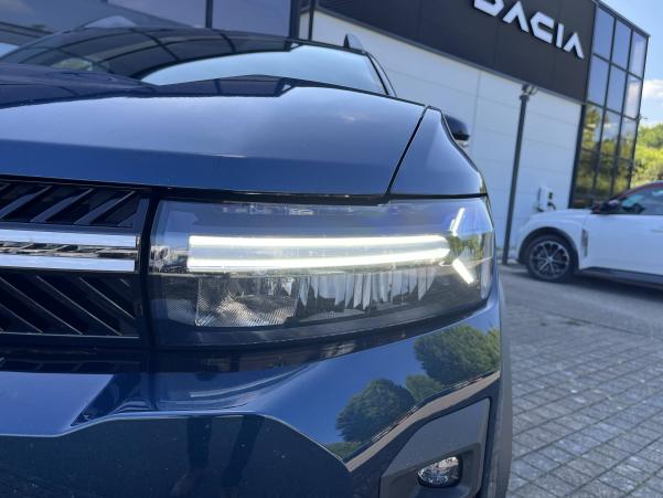 Vente en ligne Dacia Bigster  Hybrid 155 au prix de 31 990 €