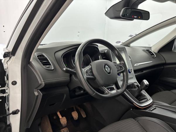 Vente en ligne Renault Scenic 4 Scenic TCe 130 Energy au prix de 12 990 €