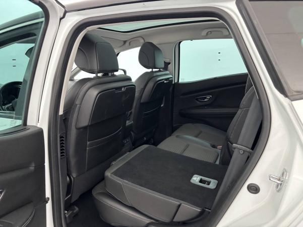 Vente en ligne Renault Scenic 4 Scenic TCe 130 Energy au prix de 12 990 €
