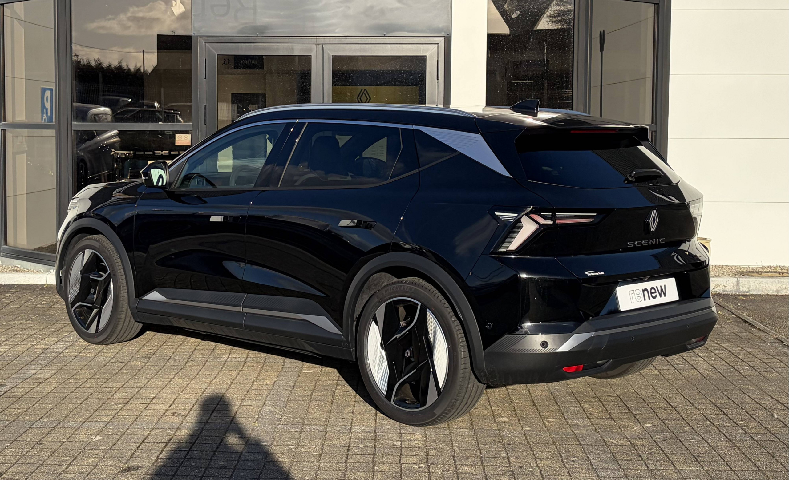 Vente en ligne Renault Scenic E-Tech  220 ch grande autonomie au prix de 45 990 €