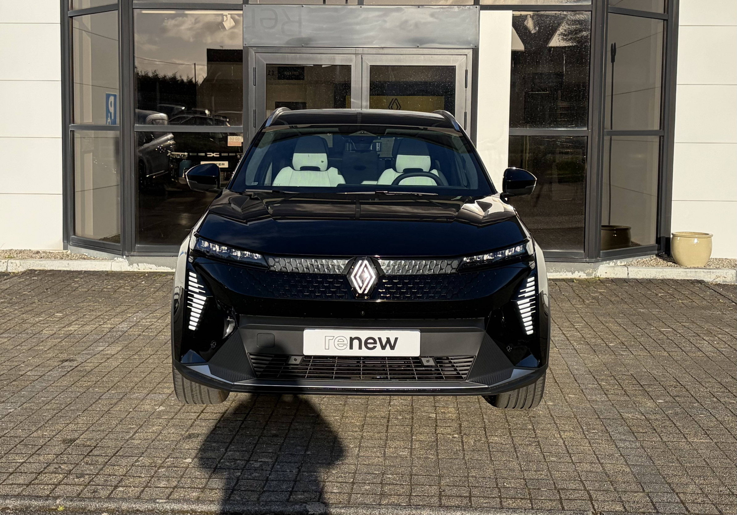 Vente en ligne Renault Scenic E-Tech  220 ch grande autonomie au prix de 45 990 €