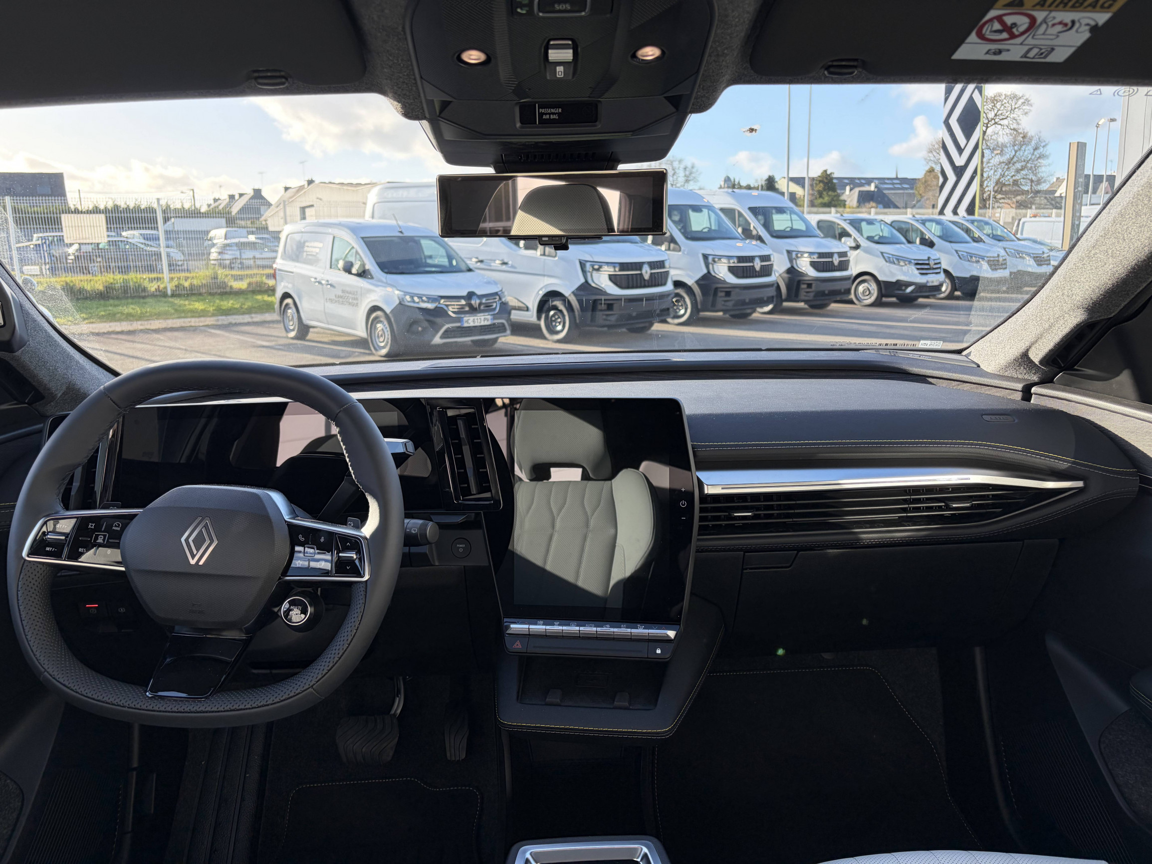 Vente en ligne Renault Scenic E-Tech  220 ch grande autonomie au prix de 45 990 €