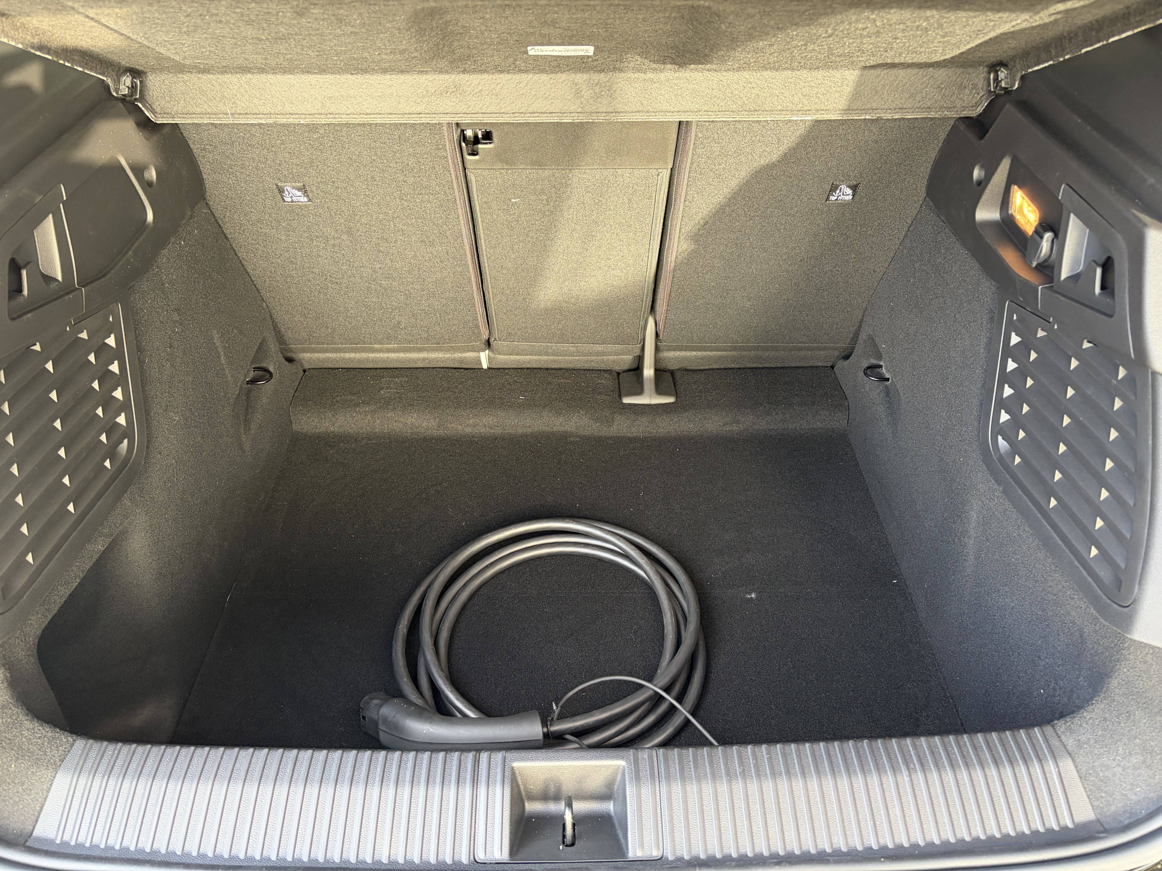 Vente en ligne Renault Scenic E-Tech  220 ch grande autonomie au prix de 45 990 €