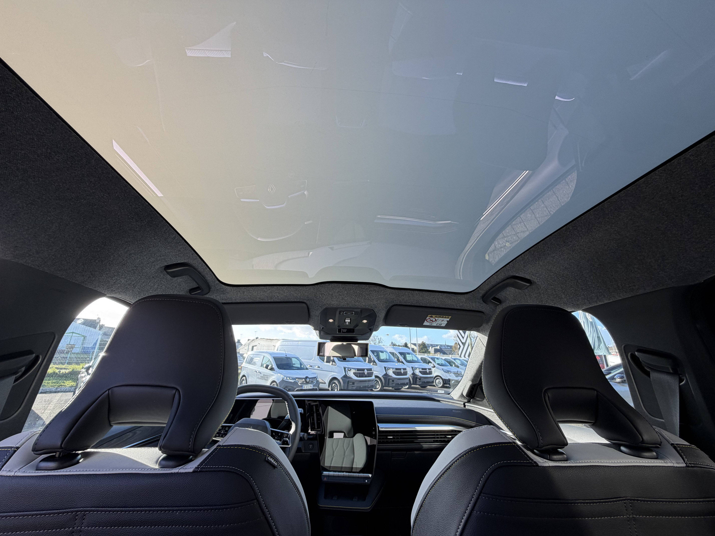 Vente en ligne Renault Scenic E-Tech  220 ch grande autonomie au prix de 45 990 €