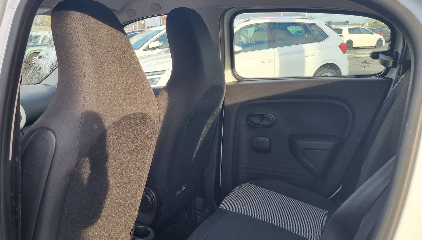 Vente en ligne Renault Twingo Electrique Twingo III E-Tech au prix de 10 490 €