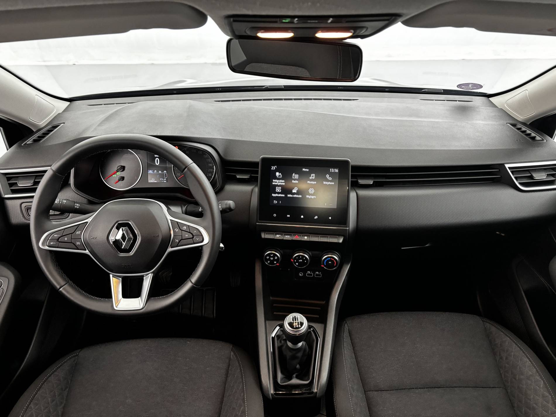 Vente en ligne Renault Clio 5 Clio TCe 90 au prix de 14 690 €