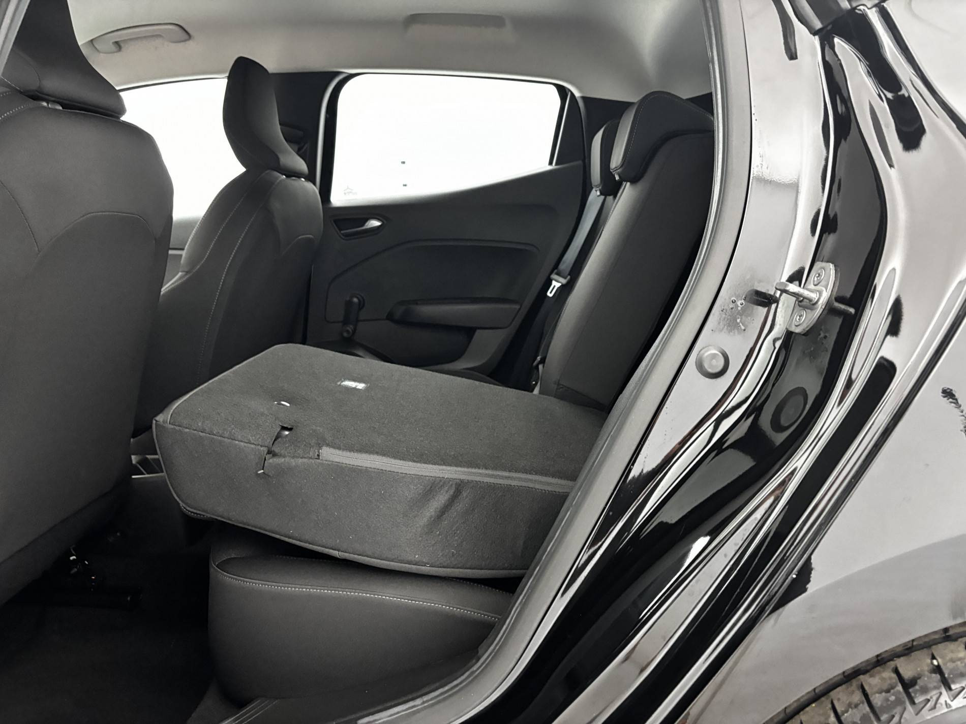 Vente en ligne Renault Clio 5 Clio TCe 90 au prix de 14 690 €