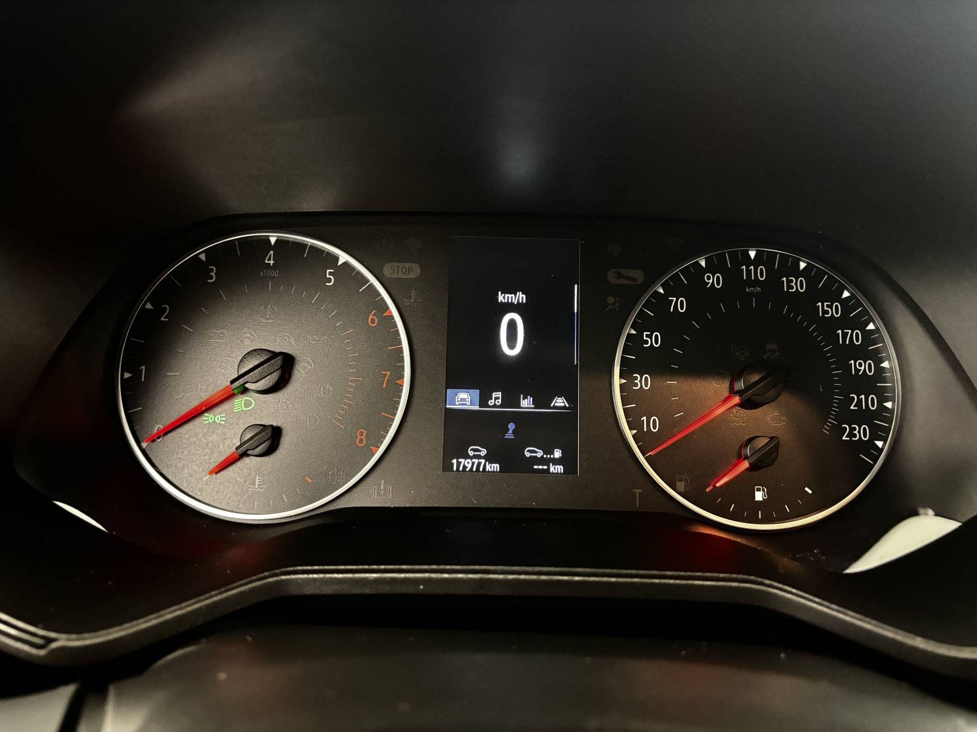 Vente en ligne Renault Clio 5 Clio TCe 90 au prix de 14 690 €