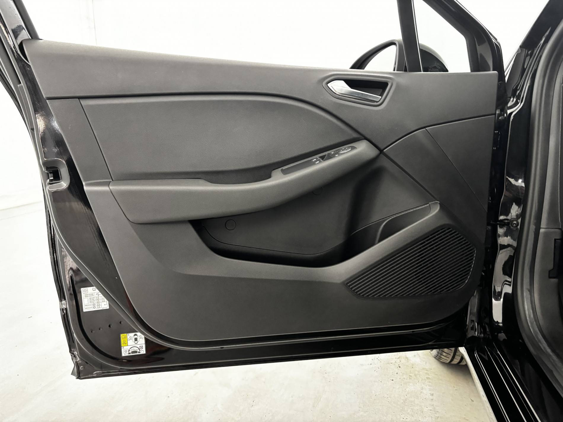 Vente en ligne Renault Clio 5 Clio TCe 90 au prix de 14 690 €