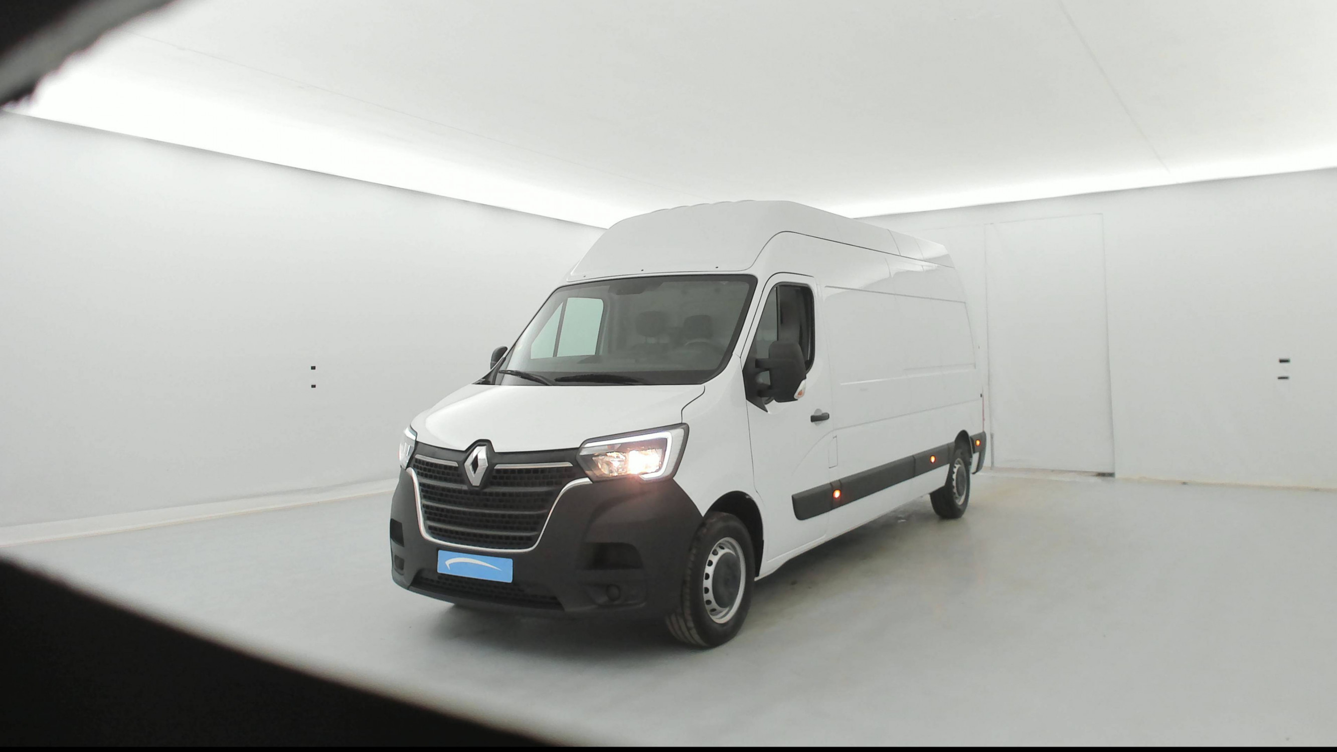 Renault Master Fourgon MASTER FGN TRAC F3500 L3H3 BLUE DCI 135 occasion de 2024 en vente à Loudéac