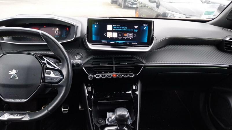 Vente en ligne Peugeot 2008  PureTech 130 S&S BVM6 au prix de 15 990 €