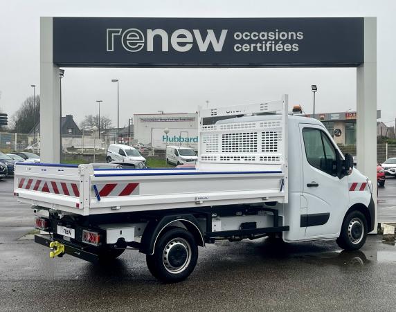 Vente en ligne Renault Master 3 Châssis Cabine MASTER BENNE BLUE DCI 145 - 2 PLACES au prix de 33 290 €