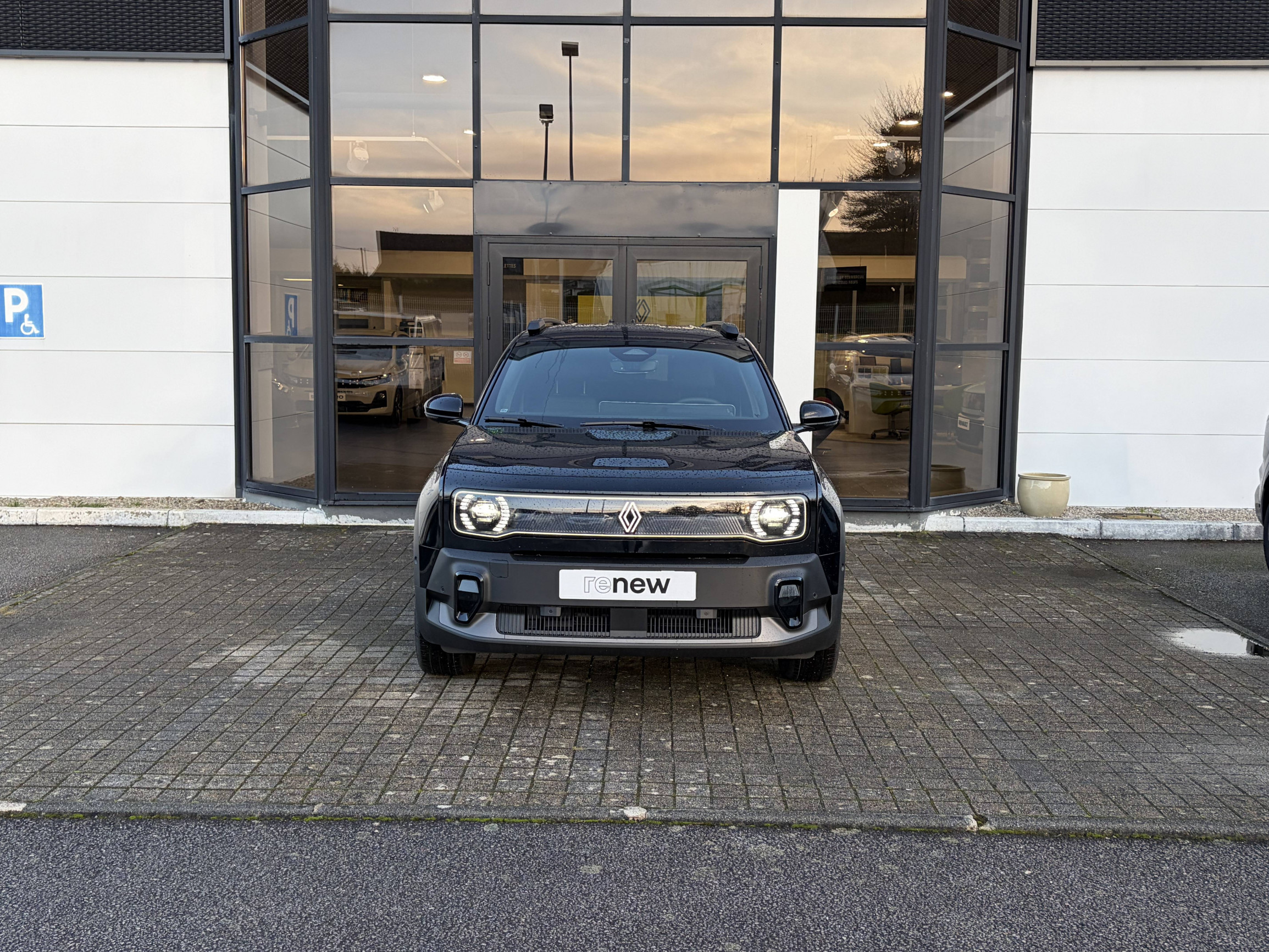 Vente en ligne Renault R4 E-Tech  150 ch autonomie confort au prix de 32 690 €