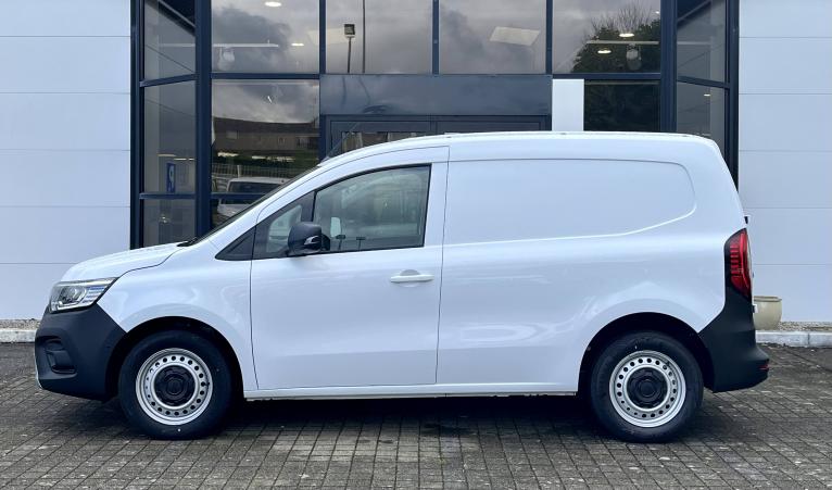 Vente en ligne Renault Kangoo Van E-Tech  FG TOLE L1 AC22/DC80 GSR2 au prix de 44 160 €
