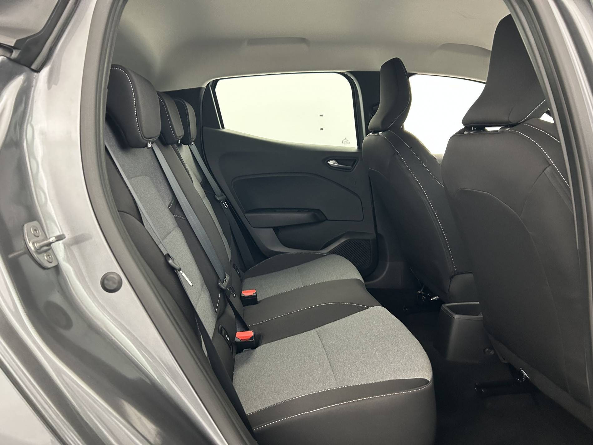 Vente en ligne Renault Clio 5 Clio Blue dCi 100 ch GSR2 au prix de 18 490 €