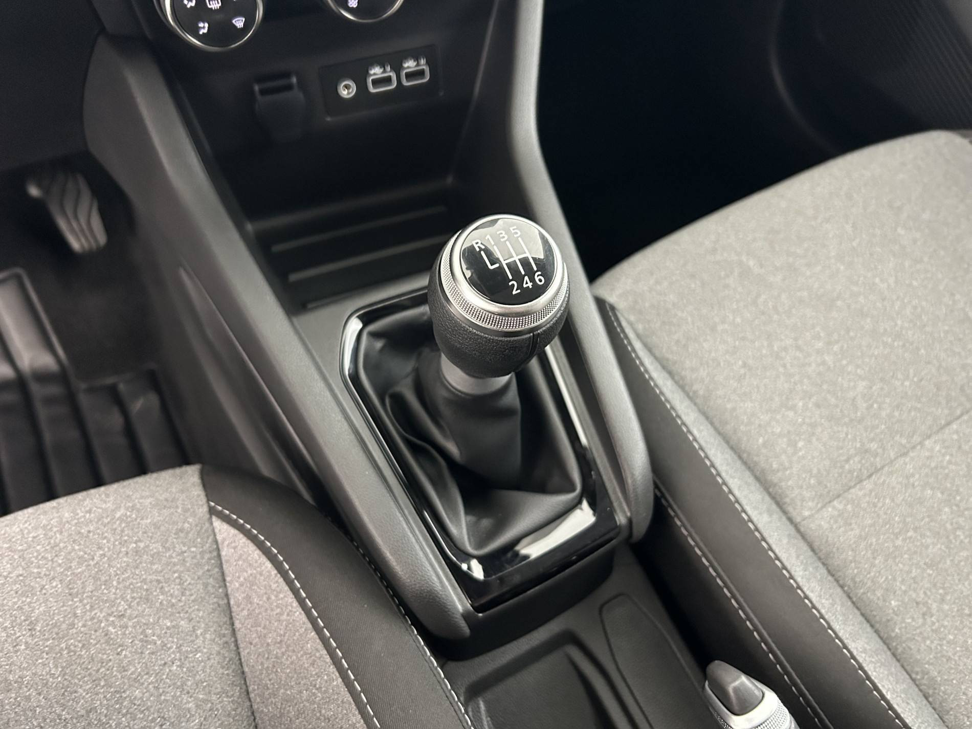 Vente en ligne Renault Clio 5 Clio Blue dCi 100 ch GSR2 au prix de 18 490 €