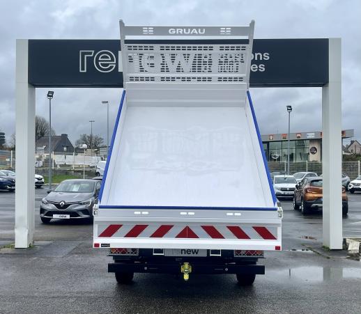 Vente en ligne Renault Master 3 Châssis Cabine MASTER BENNE BLUE DCI 145 - 2 PLACES au prix de 33 290 €