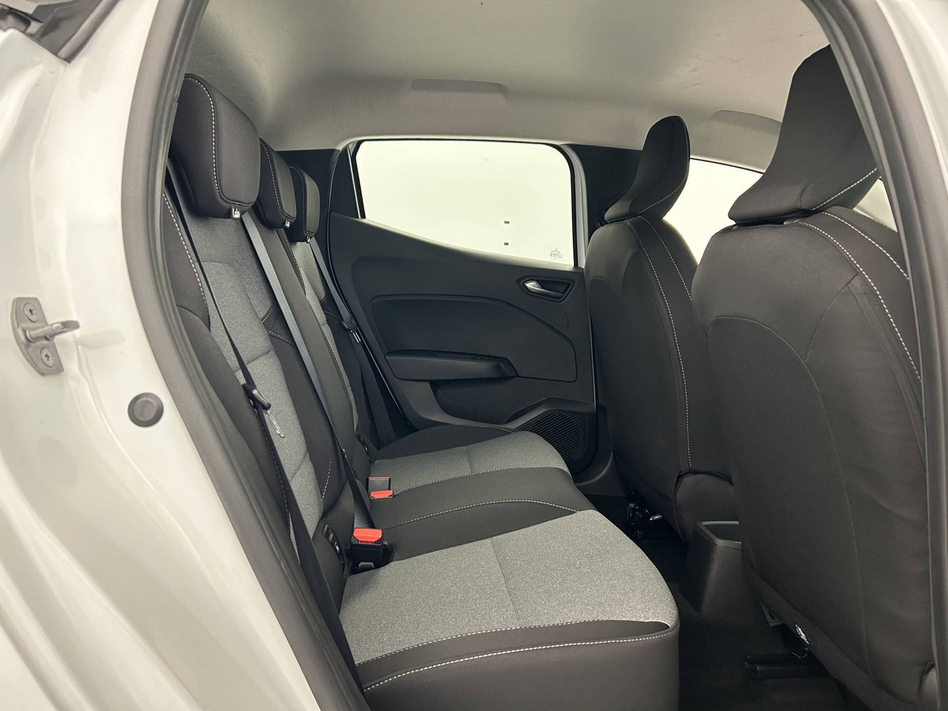 Vente en ligne Renault Clio 5 Clio SCe 65 ch GSR2 au prix de 13 390 €