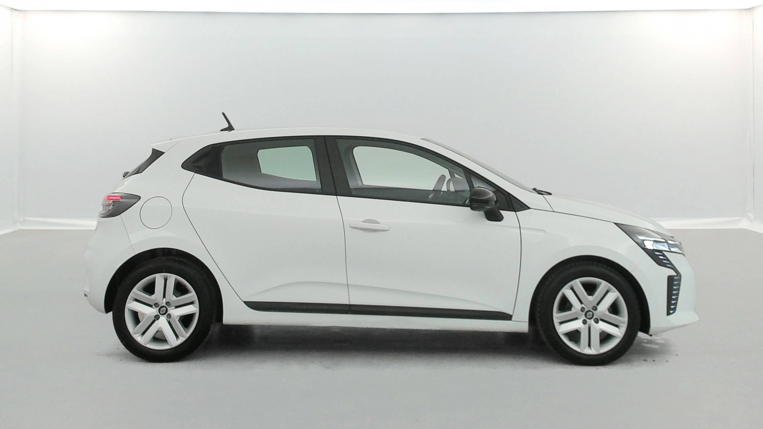 Vente en ligne Renault Clio 5 Clio SCe 65 ch GSR2 au prix de 13 390 €