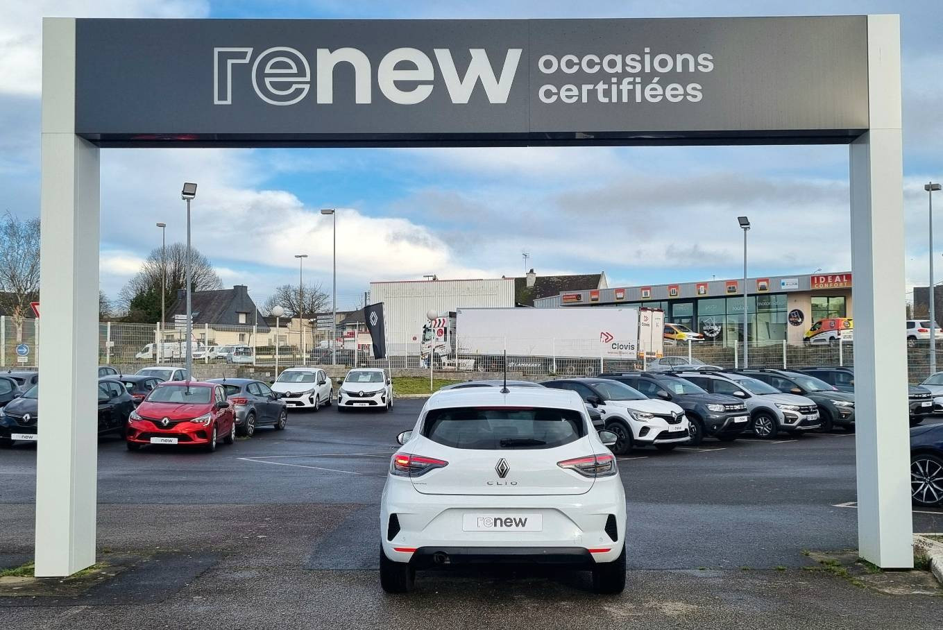 Vente en ligne Renault Clio 5 Clio TCe 90 ch GSR2 au prix de 15 990 €