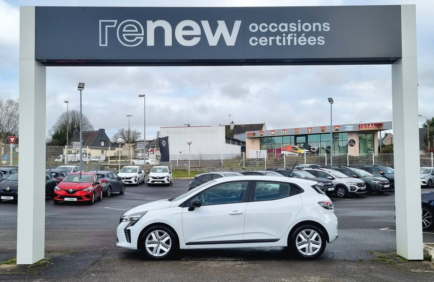 Vente en ligne Renault Clio 5 Clio TCe 90 ch GSR2 au prix de 15 990 €