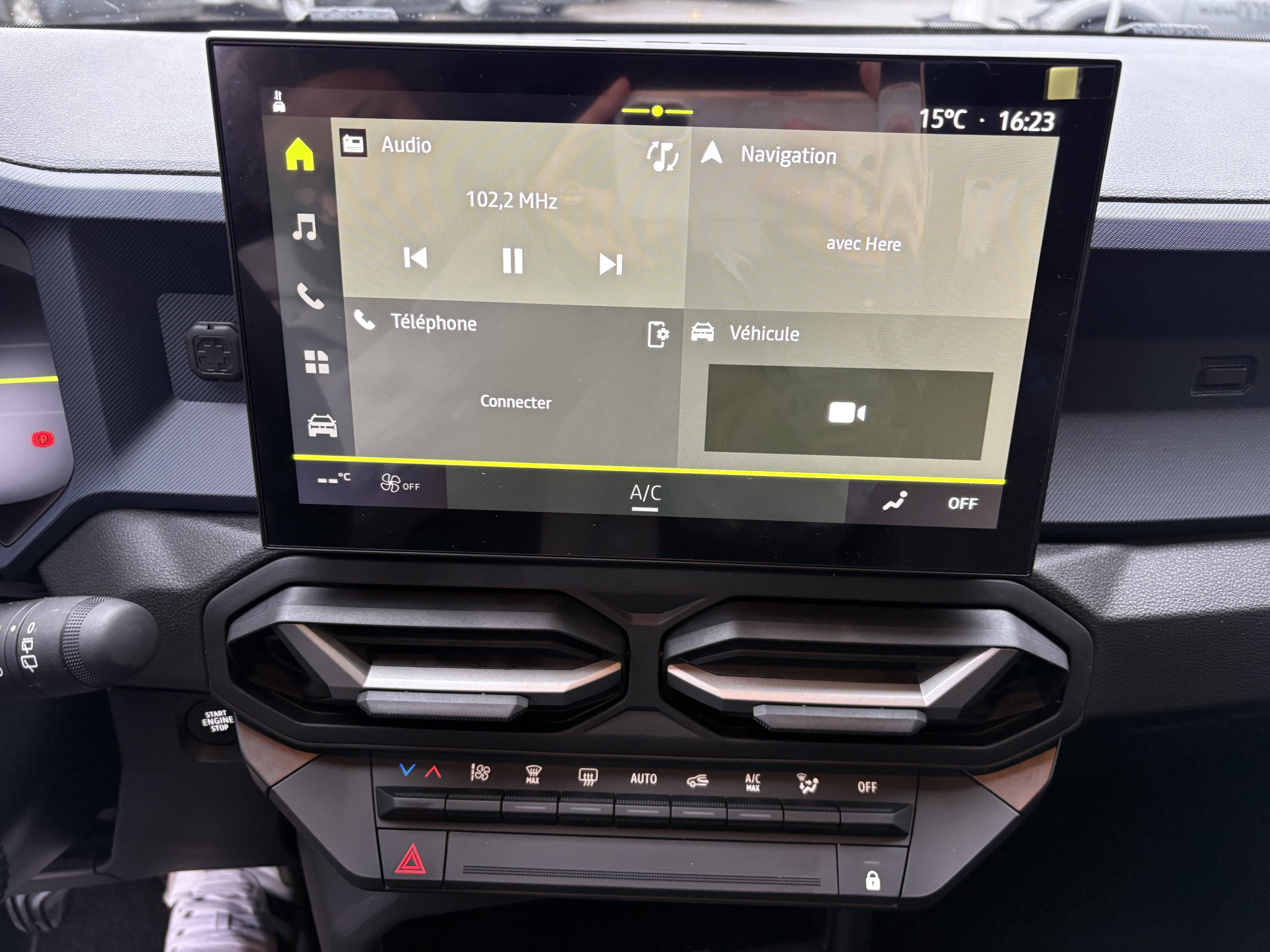 Vente en ligne Dacia Duster  ECO-G 100 au prix de 25 000 €