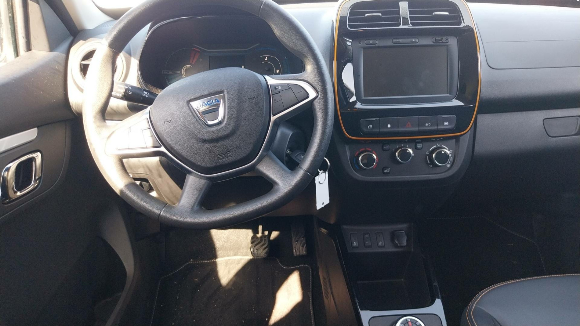 Vente en ligne Audi A4 Avant  35 TDI 163 S tronic 7 au prix de 28 790 €