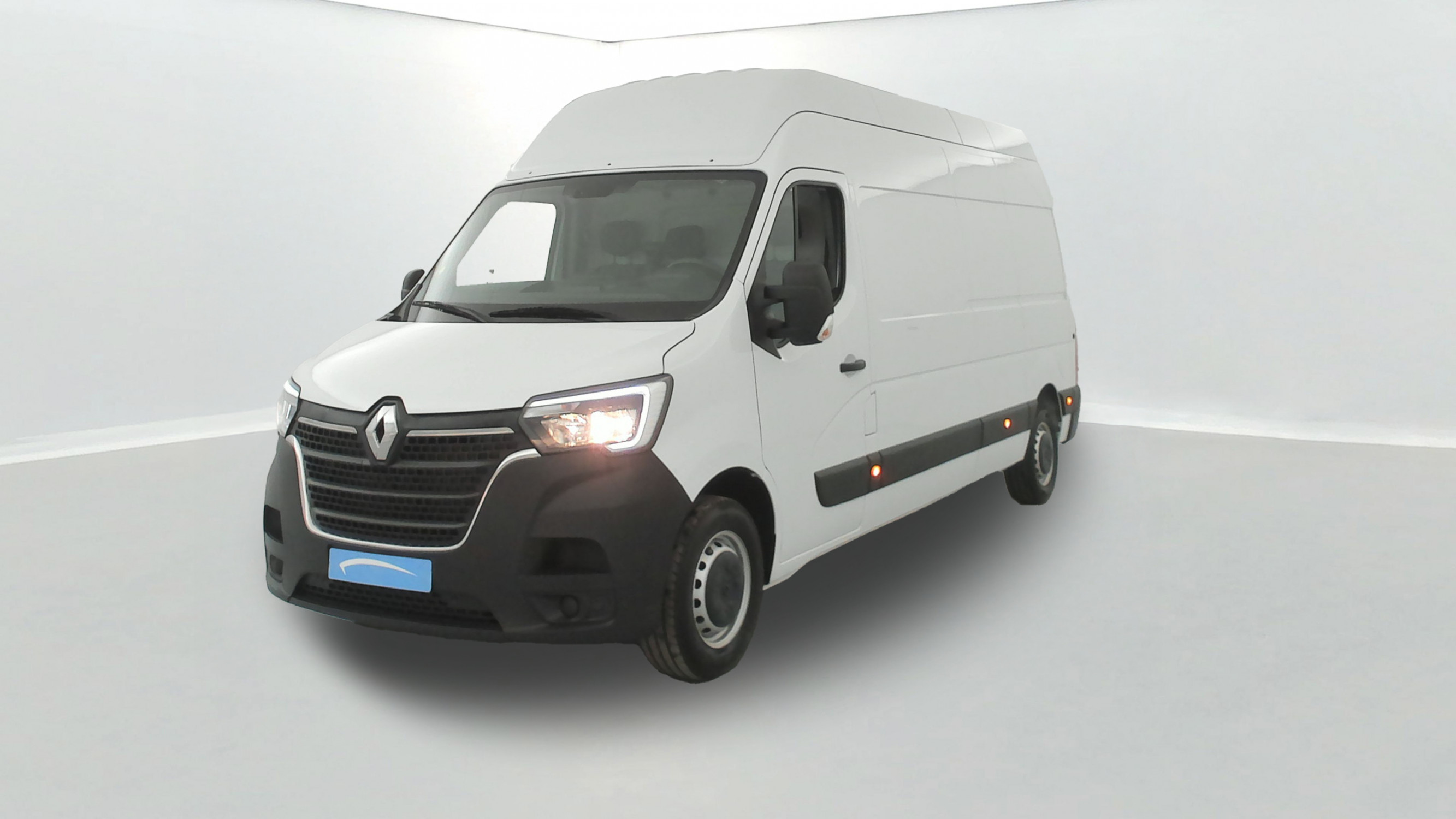 Renault Master Fourgon MASTER FGN TRAC F3500 L3H3 BLUE DCI 135 occasion de 2024 en vente à Loudéac