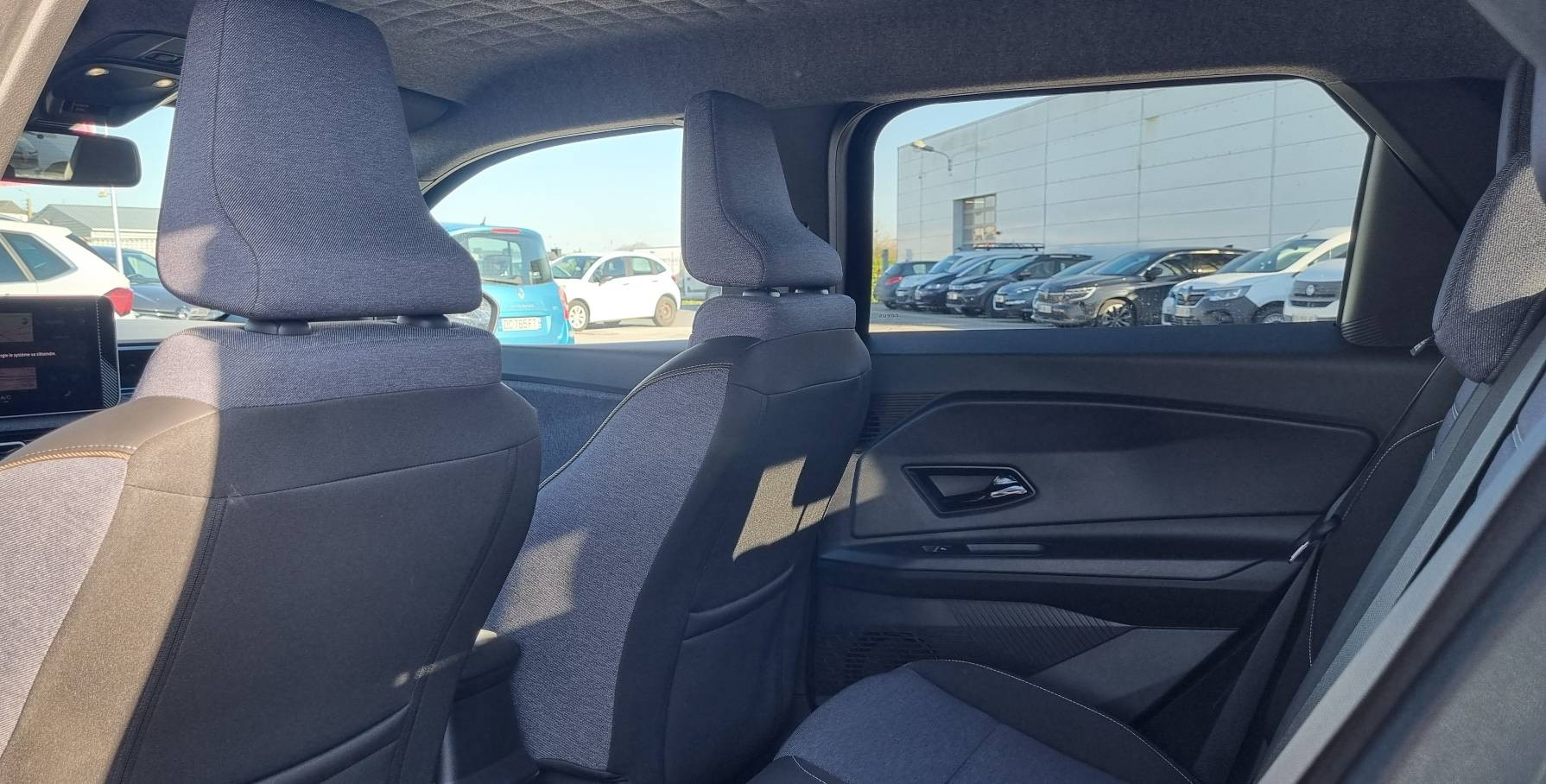 Vente en ligne Renault R5 E-Tech  120 ch autonomie urbaine au prix de 23 990 €