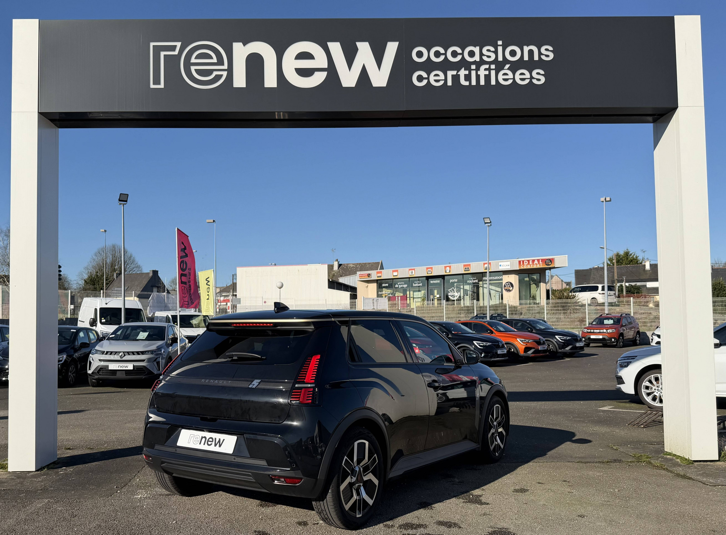 Vente en ligne Renault R5 E-Tech  120 ch autonomie urbaine au prix de 23 990 €