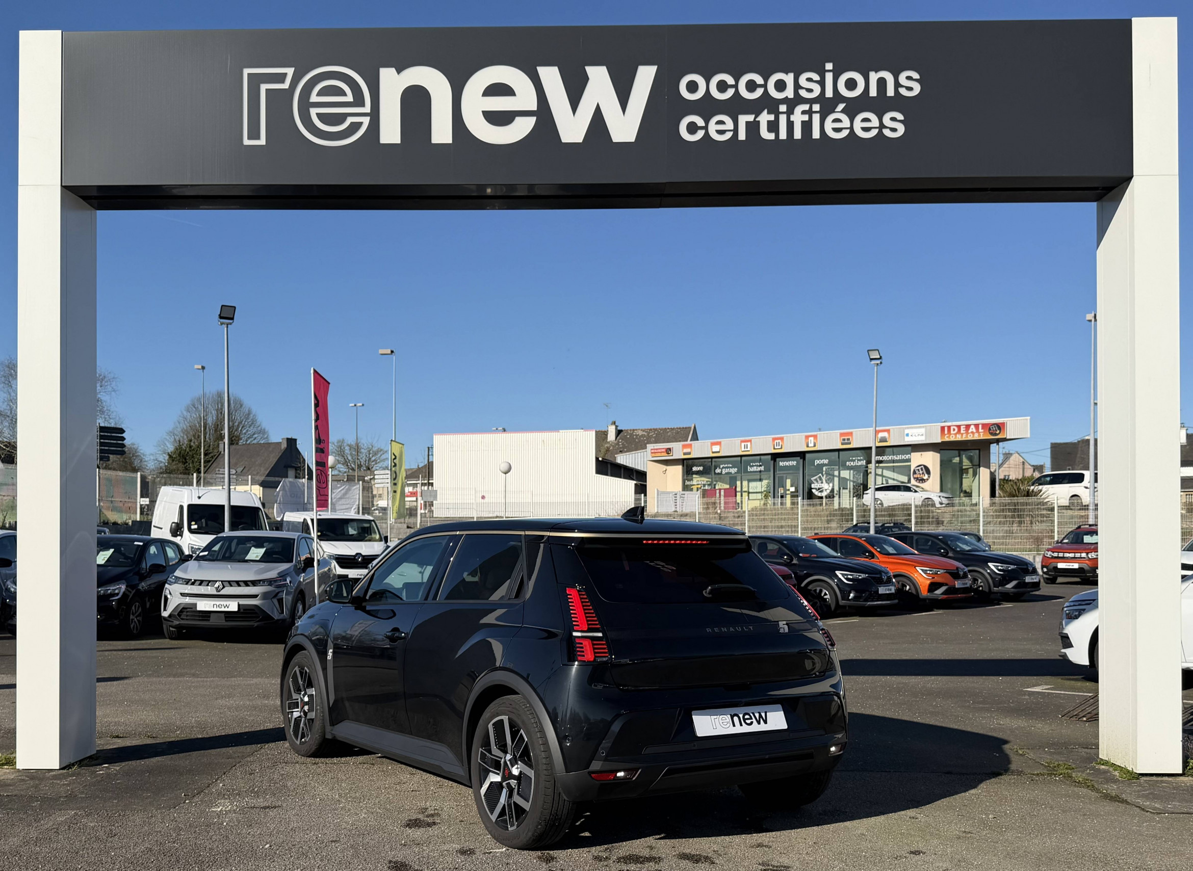 Vente en ligne Renault R5 E-Tech  120 ch autonomie urbaine au prix de 23 990 €