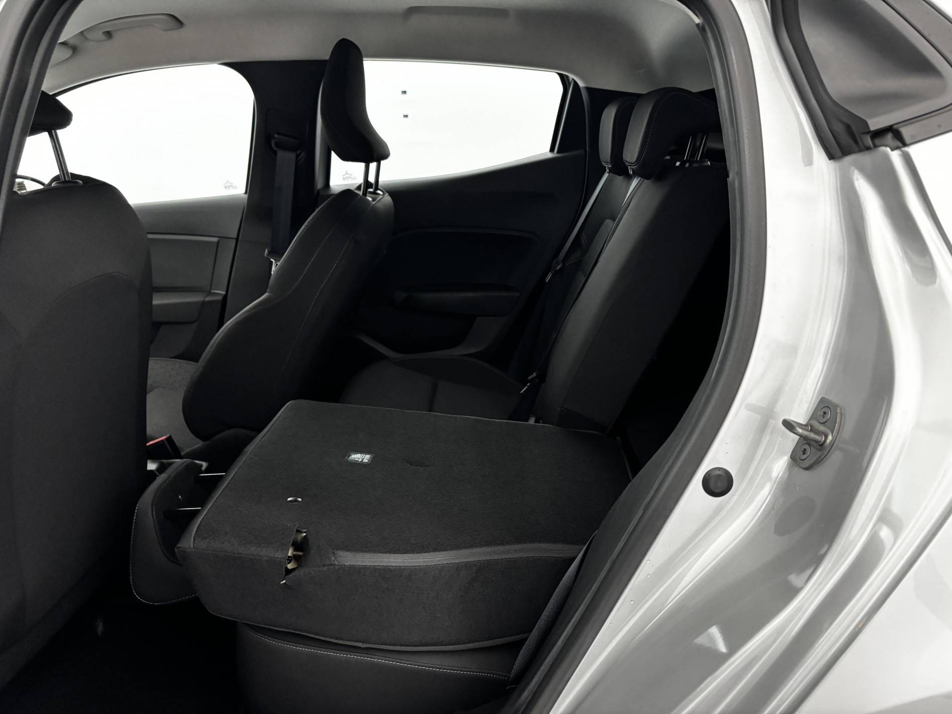 Vente en ligne Renault Clio 5 Clio TCe 90 au prix de 14 690 €