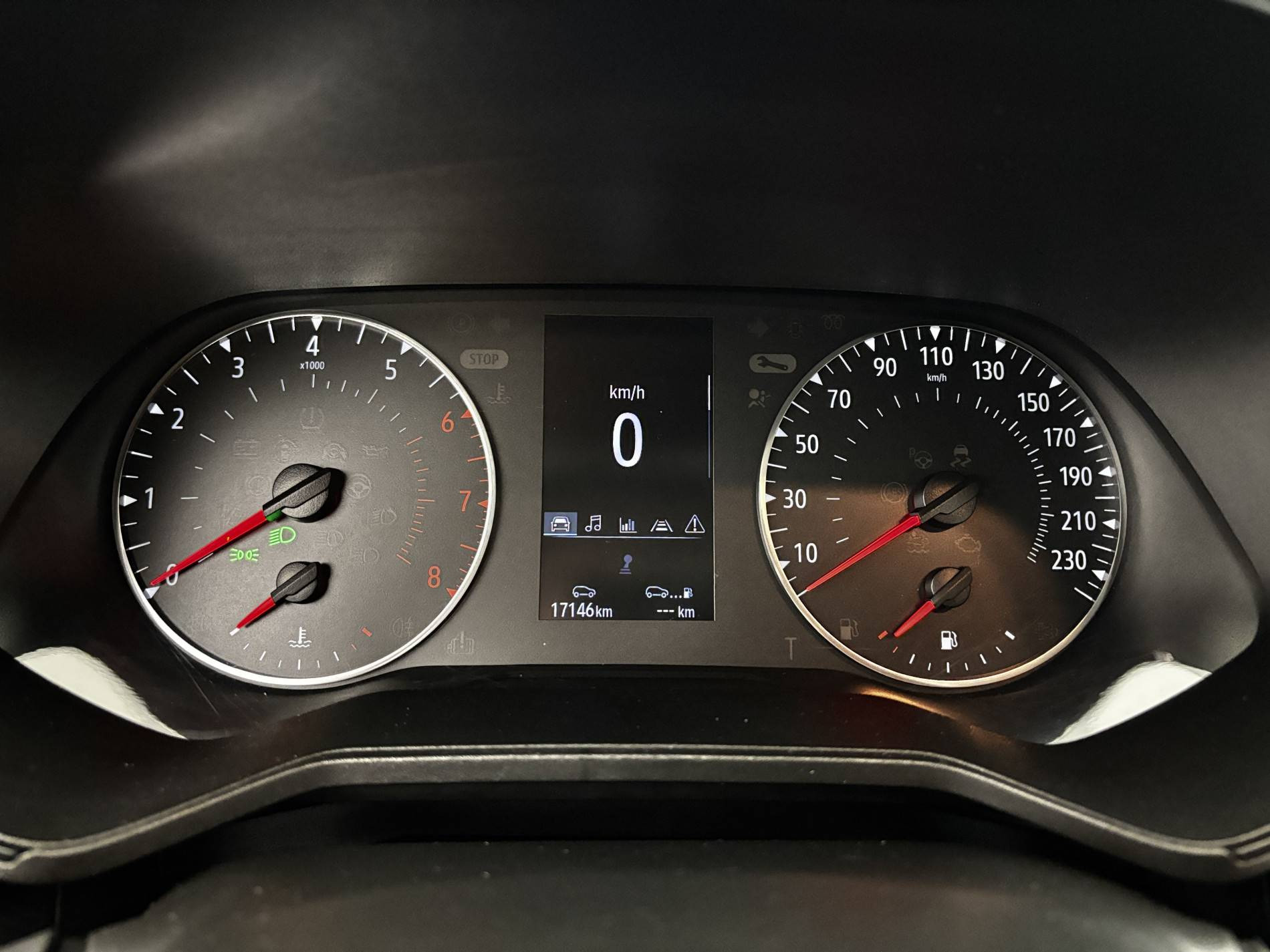 Vente en ligne Renault Clio 5 Clio TCe 90 au prix de 14 690 €