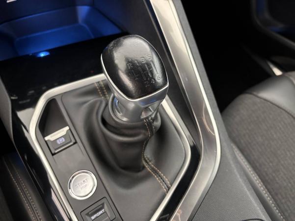 Vente en ligne Peugeot 3008  1.2 Puretech 130ch S&S BVM6 au prix de 15 490 €