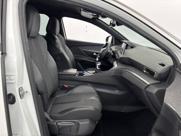 Vente en ligne Peugeot 3008  1.2 Puretech 130ch S&S BVM6 au prix de 15 490 €