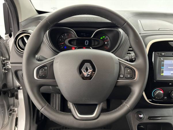 Vente en ligne Renault Captur Captur dCi 90 E6C au prix de 11 690 €
