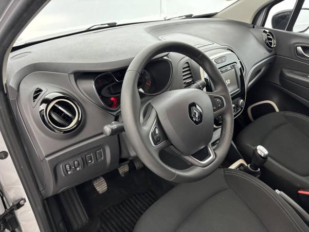 Vente en ligne Renault Captur Captur dCi 90 E6C au prix de 11 690 €