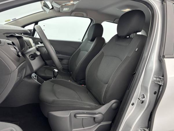 Vente en ligne Renault Captur Captur dCi 90 E6C au prix de 11 690 €