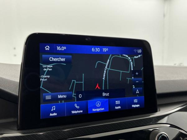 Vente en ligne Ford Kuga  1.5 EcoBlue 120 BVA8 au prix de 22 490 €