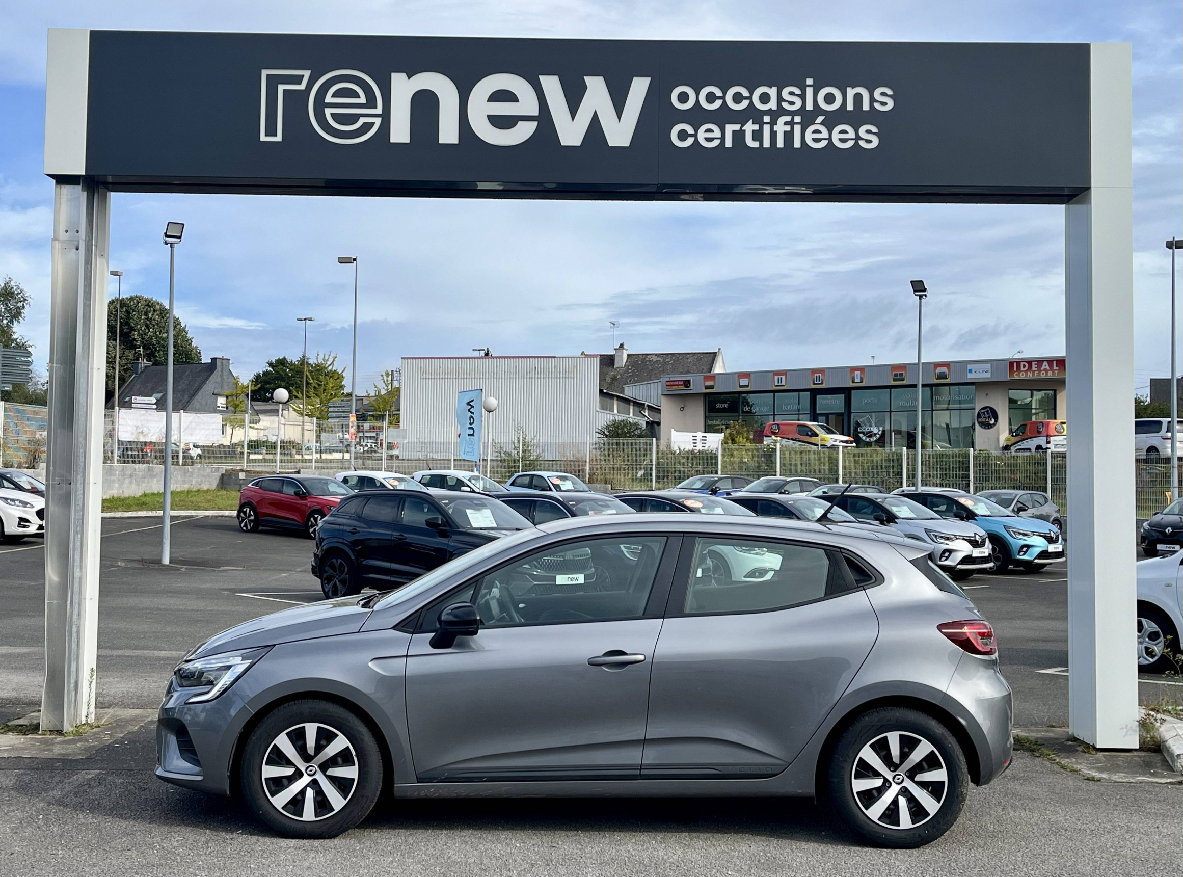 Vente en ligne Renault Clio 5 Clio TCe 90 au prix de 13 990 €