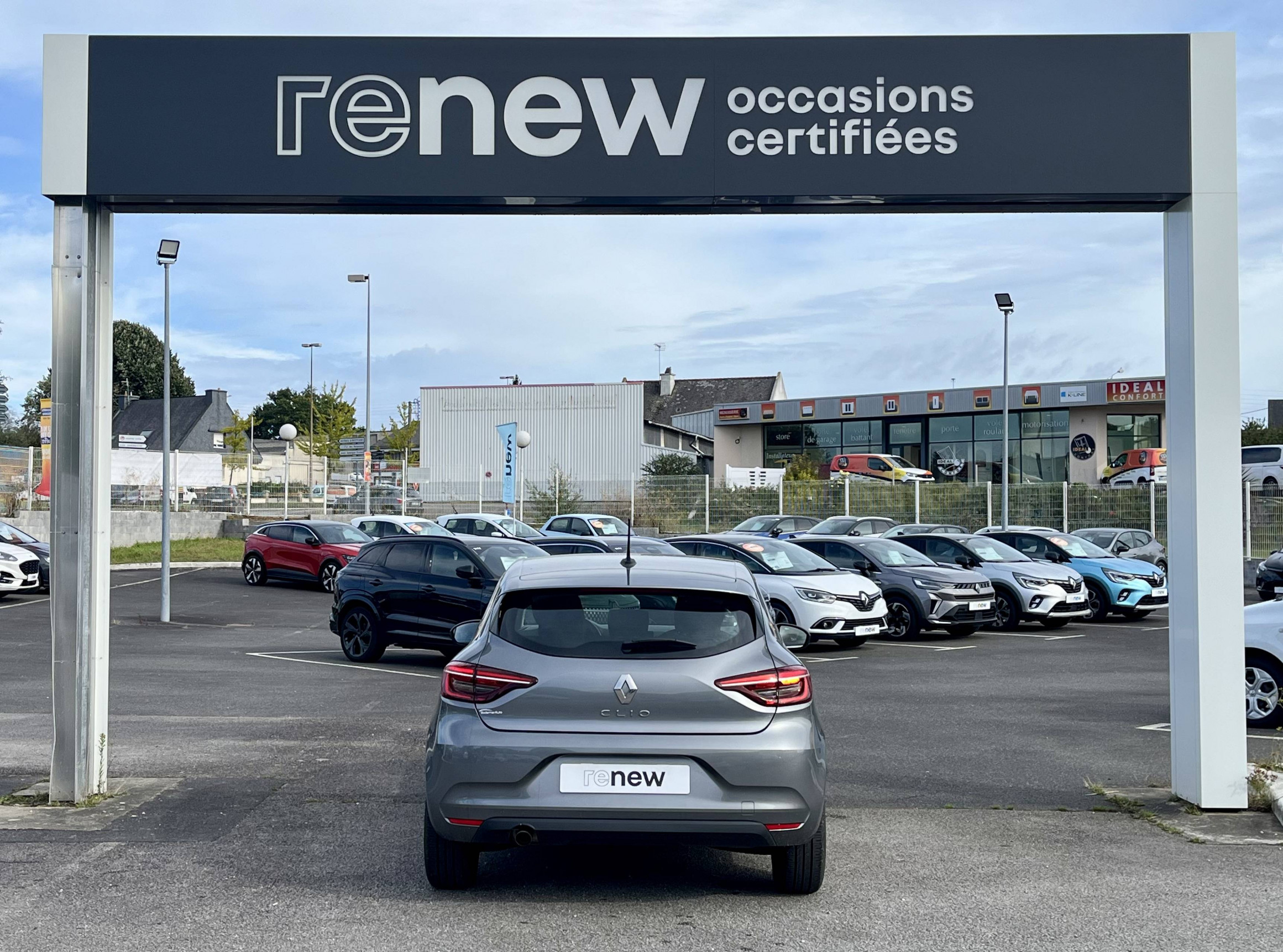 Vente en ligne Renault Clio 5 Clio TCe 90 au prix de 13 990 €