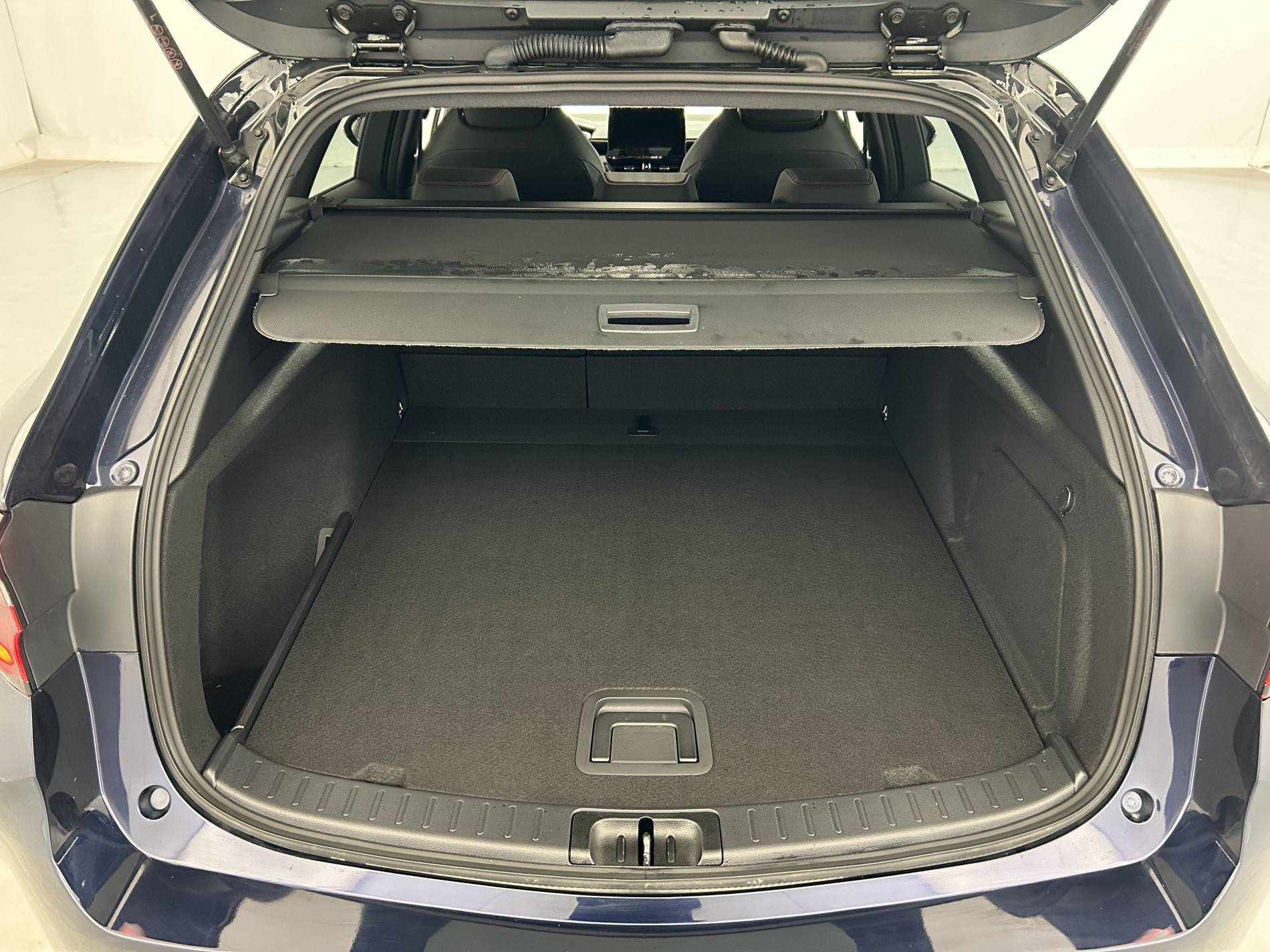 Vente en ligne Toyota Corolla Touring Sports  196ch au prix de 29 990 €